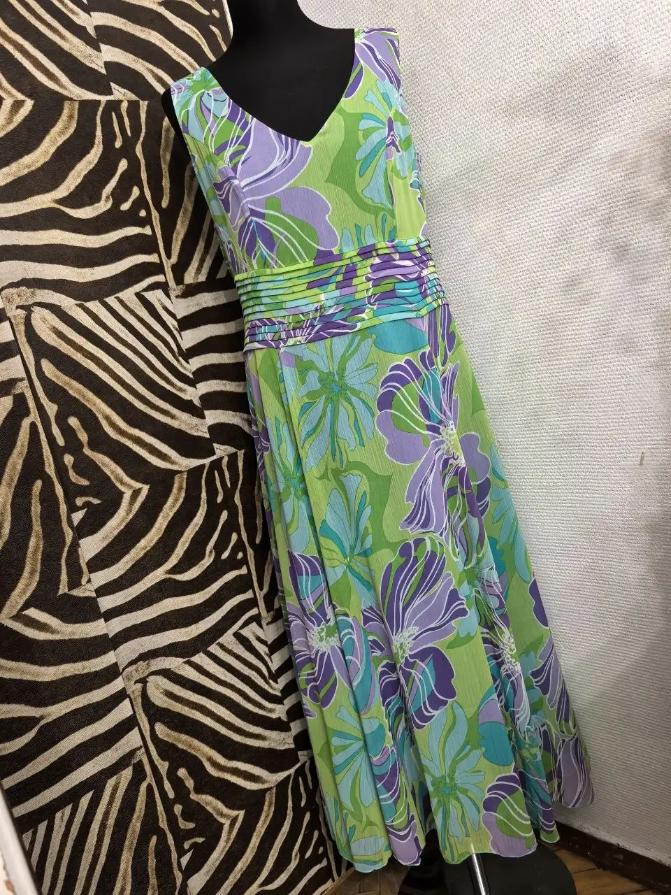 Шифоновое платье новое с драпировкой по талии - Платья (Одежда) в Сходненская