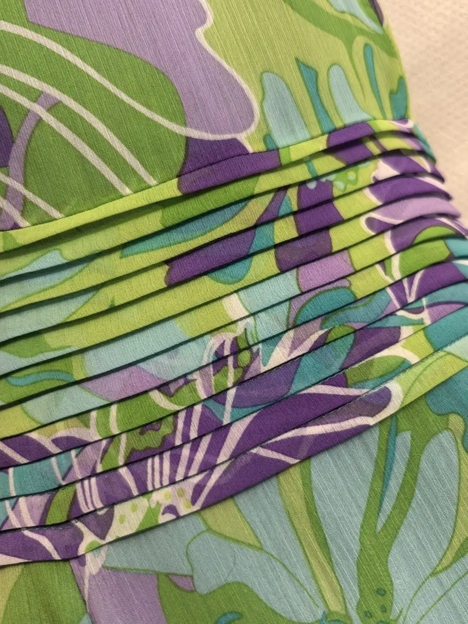 Шифоновое платье новое с драпировкой по талии - Платья (Одежда) в Сходненская