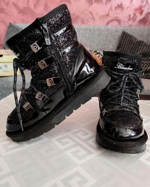 Продам зимние бутики для девочки - Детская мебель в Бутово