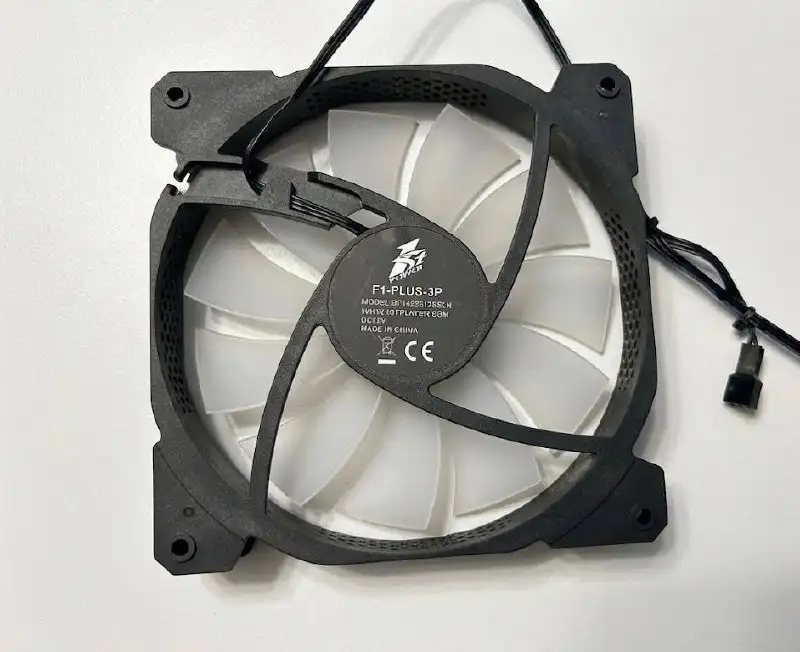 Кулер RGB 140 мм для компьютера - Компьютерные комплектующие (Электроника) в Бутово