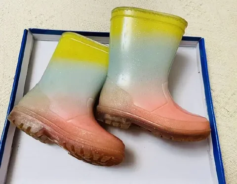 Резиновые сапожки PlayToday с утеплителем и подсветкой - частное объявление в Подольск