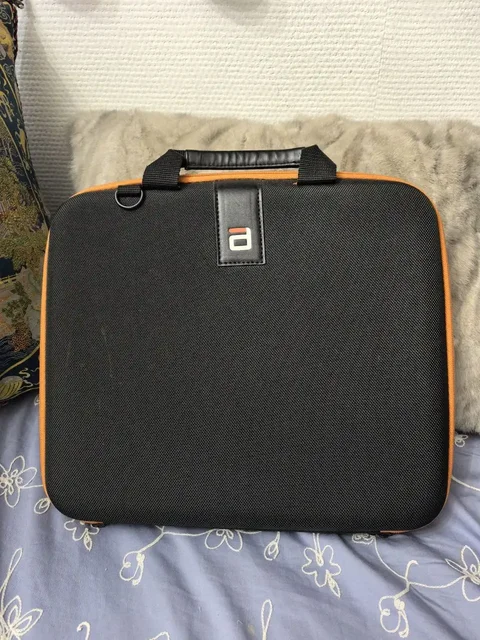 Новая сумка для ноутбука с жесткой формой - Аксессуары для компьютеров в Бутово