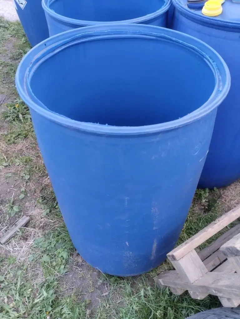 Продам пластиковые бочки 180 и 227 литров - Барахолка в Подольск