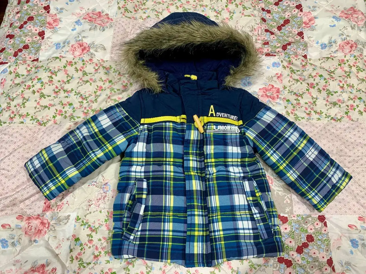 Зимняя куртка для ребенка - Детская одежда (Одежда) в Подольск