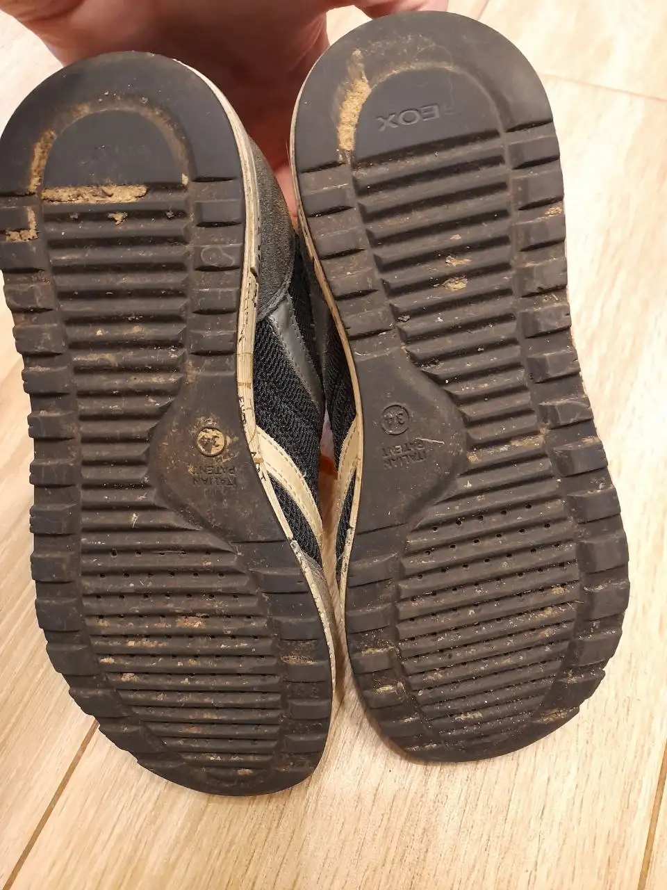 Демесезонные кроссовки 34 размер - Обувь (Одежда) в Бутово