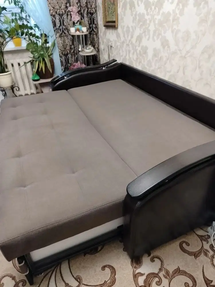 Продаётся диван в жрогем состоянии - Мебель (Для дома и дачи) в Подольск