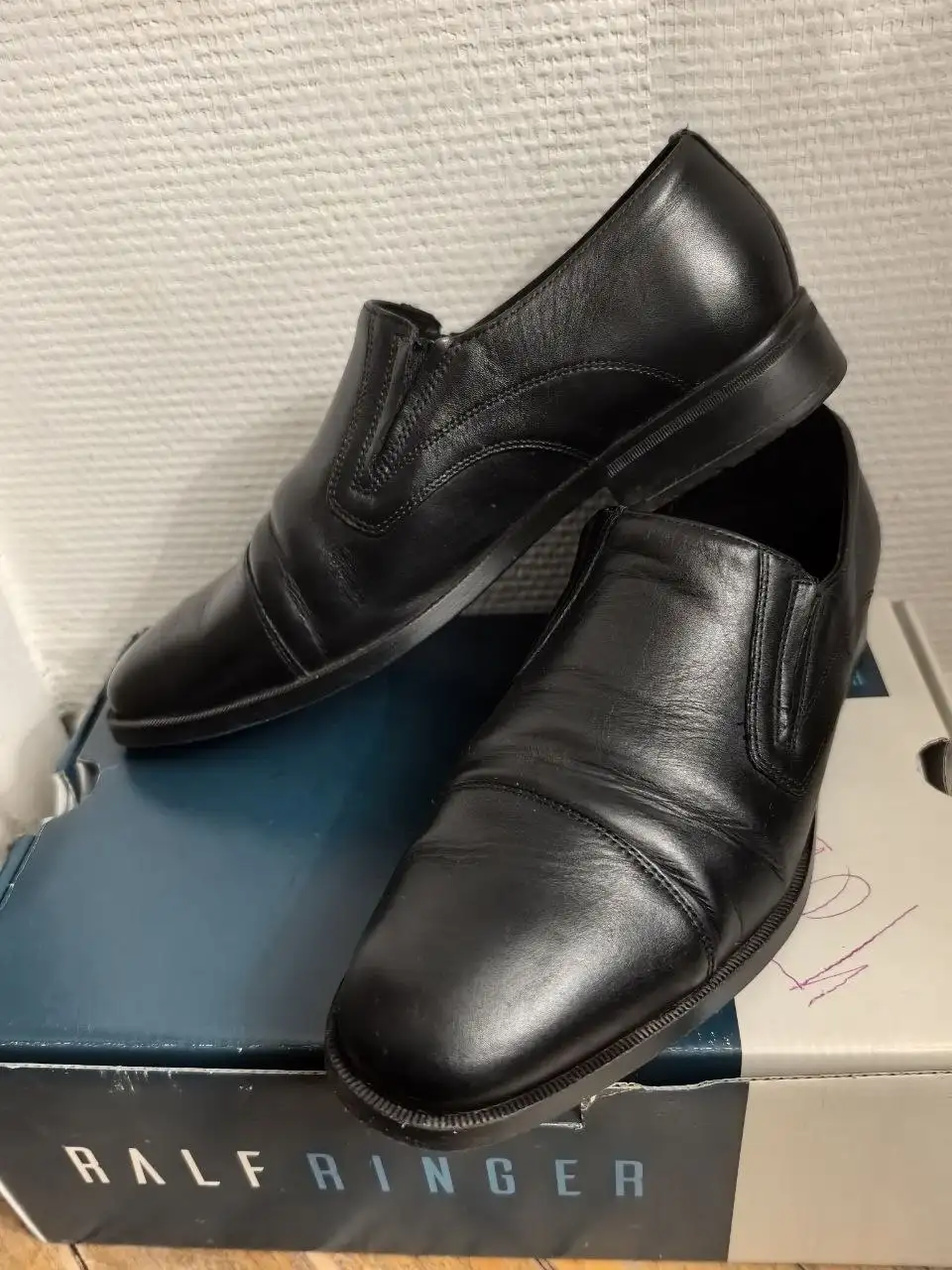 Мужские туфли 42 размера в отличном состоянии - Обувь (Одежда) в Москва