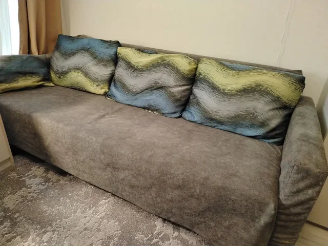 Диван раскладной в хорошем состоянии - Сумки в Подольск