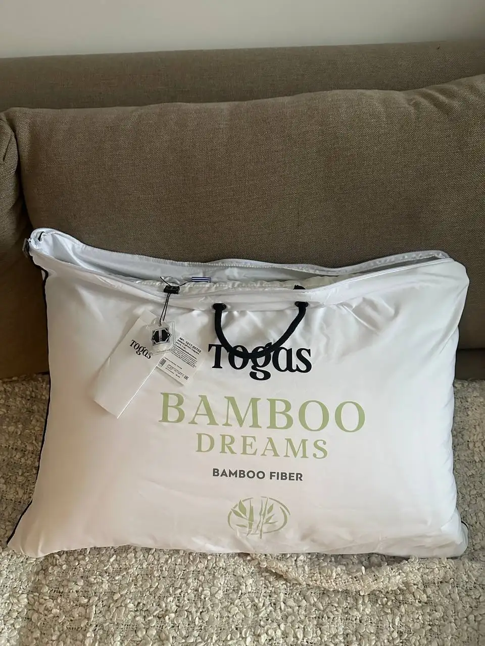 Продажа новой подушки Togas 50х70 - Барахолка в Бутово