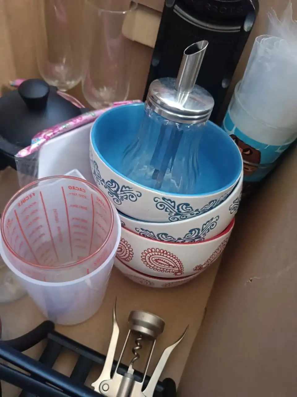 Коробка разной посуды без сколов и трещин - Посуда (Для дома и дачи) в Москва