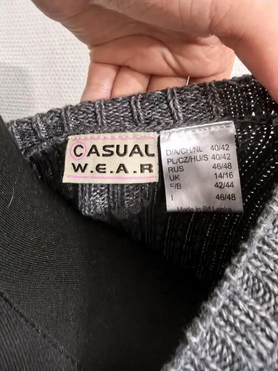 Джемпер безрукавка 46-48 свободного кроя - Одежда в Неизвестно