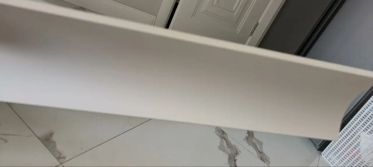 Новый плинтус Европласт, полиуретан, 1.50.165 - Строительные материалы (Для дома и дачи) в Коммунарка