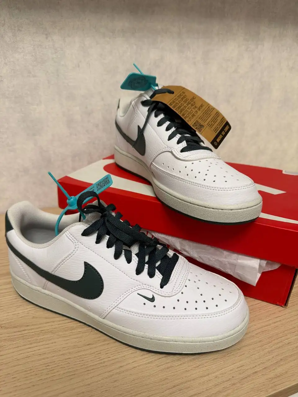 Продажа мужских кед Nike и женских сандалей New Balance - Обувь (Одежда) в Подольск