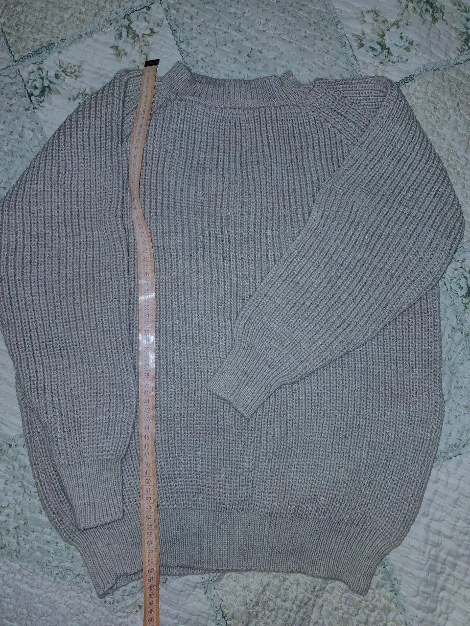 Два новых свитера one size - Одежда в Москва