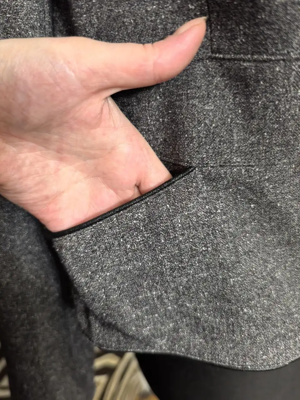 Твидовый жакет 44-46 с кожаным кантом - Верхняя одежда (Одежда) в Москва