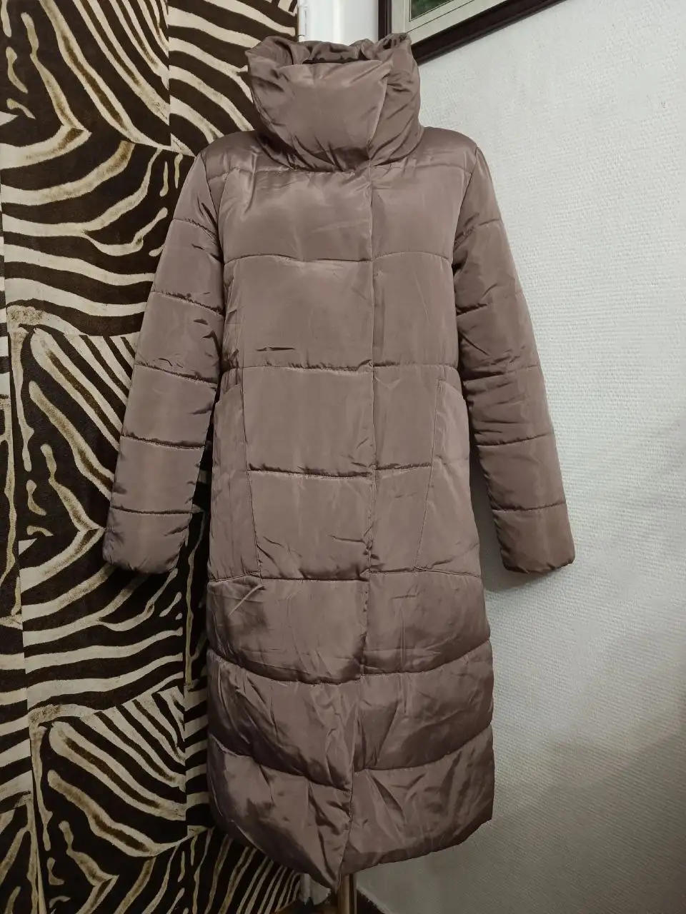 Пуховик женский длинный 46-48 - Верхняя одежда (Одежда) в Москва