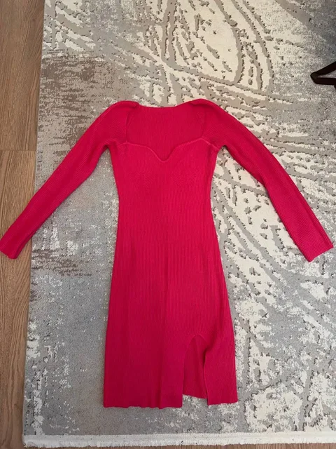 Продажа платья и куртки - Юбки в Москва