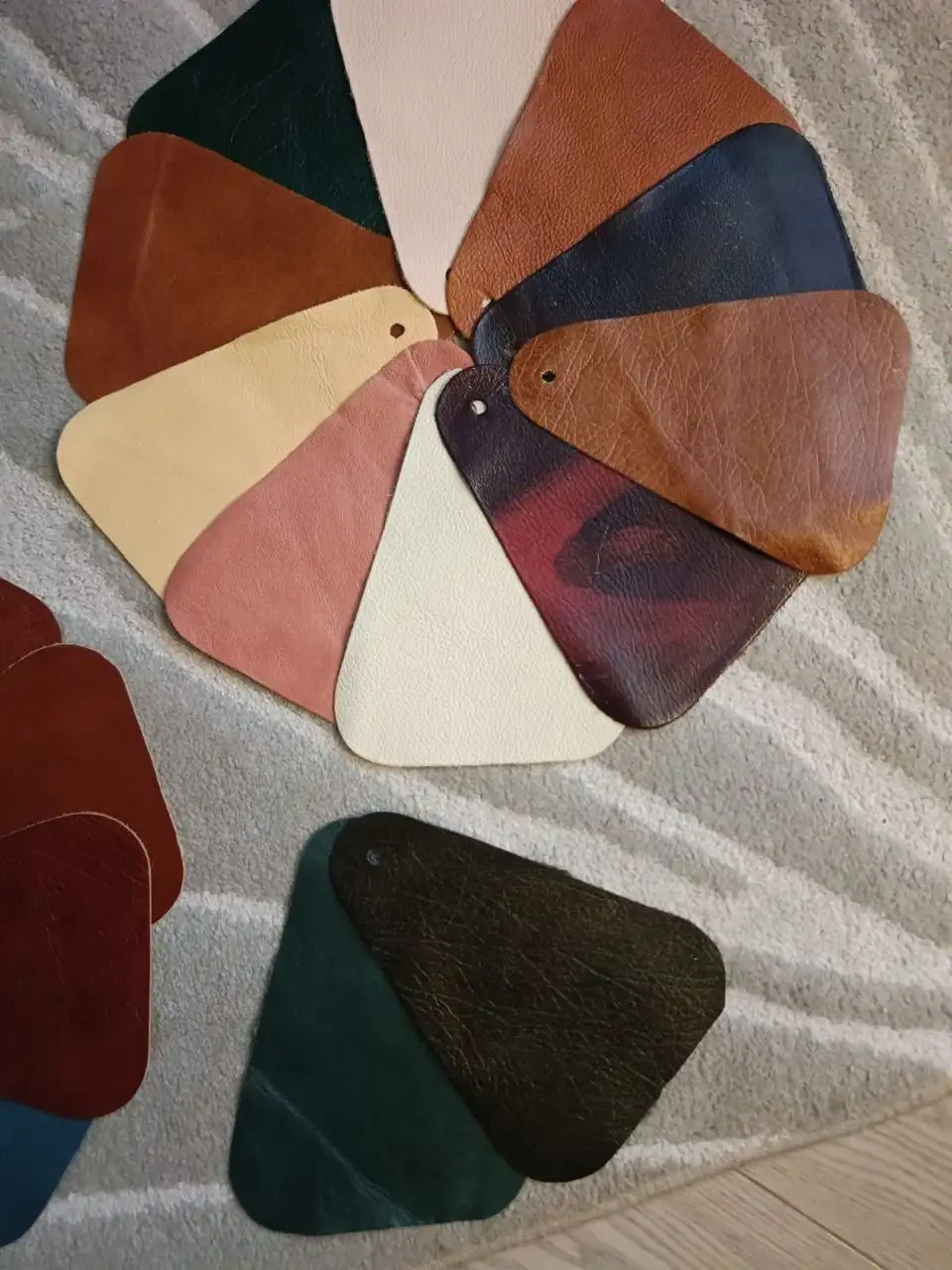 Пакет образцов натуральной кожи - Рукоделие и творчество (Хобби и отдых) в Москва