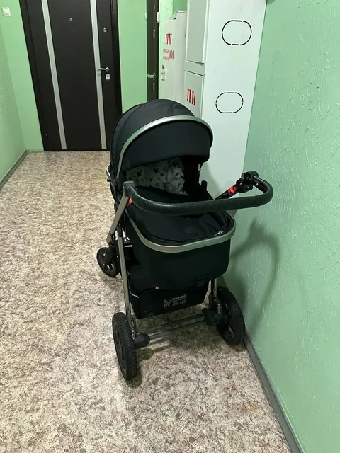Коляска Luxmom 2в1 + автокресло Happy Baby - частное объявление в Дрожжино
