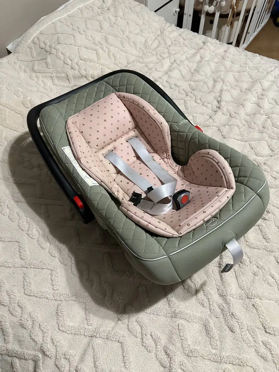 Коляска Luxmom 2в1 + автокресло Happy Baby - Коляски и автокресла (Товары для детей) в Дрожжино