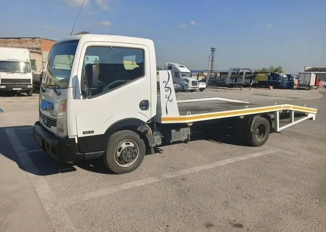 Nissan Cabstar 3.0 MT, 2012, 240 000 км - частное объявление в Москва