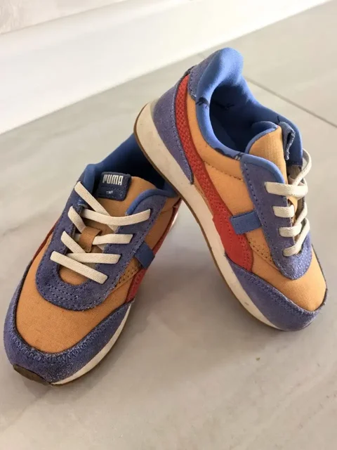 Продам детские кроссовки Puma, размер 27 - Игровые товары в Неизвестно