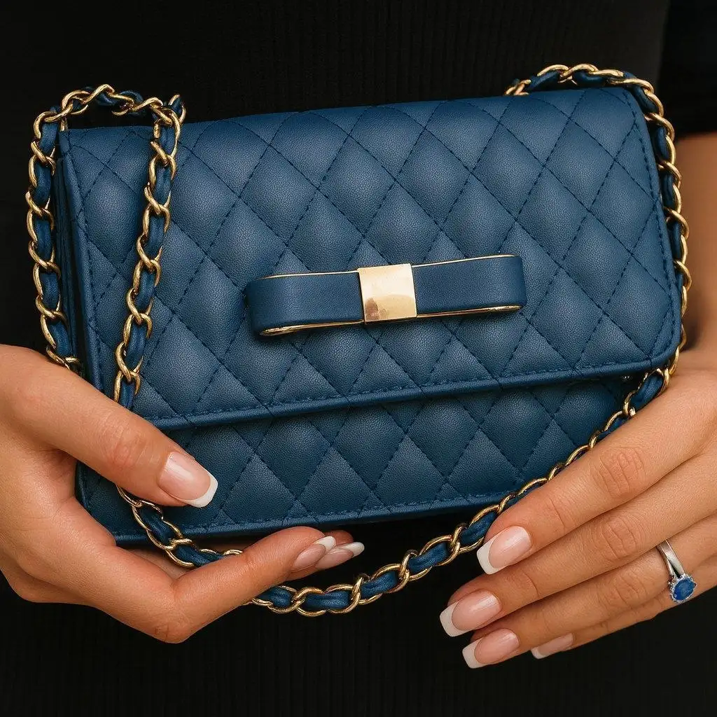 Сумка в стиле Chanel - Аксессуары (Одежда) в Москва