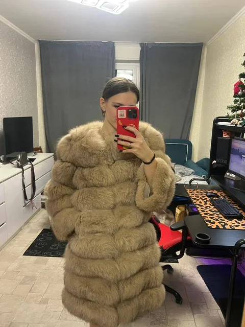 Продам шубу - Кроссовки в Неизвестно