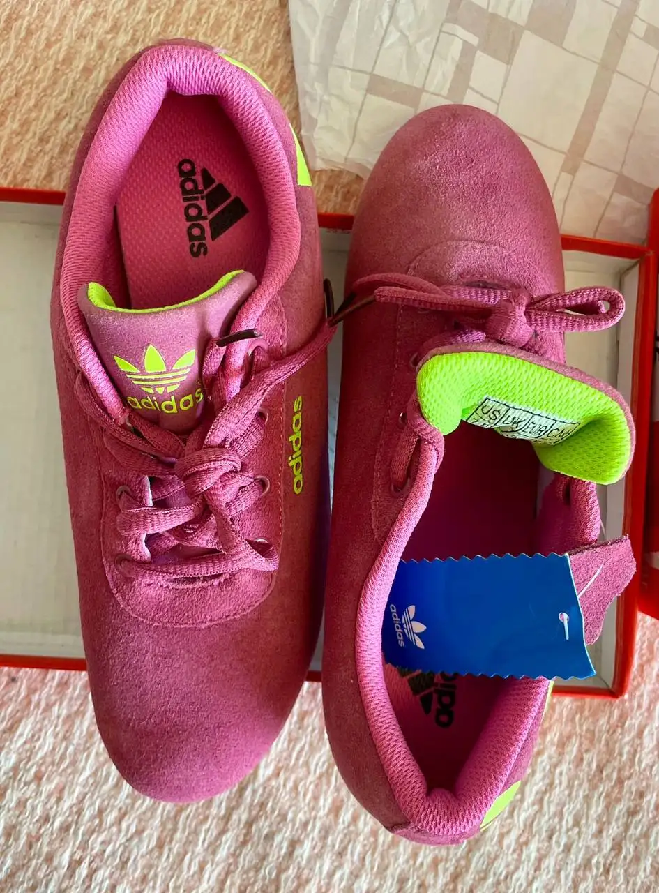 Кроссовки Adidas - Обувь (Одежда) в Троицк