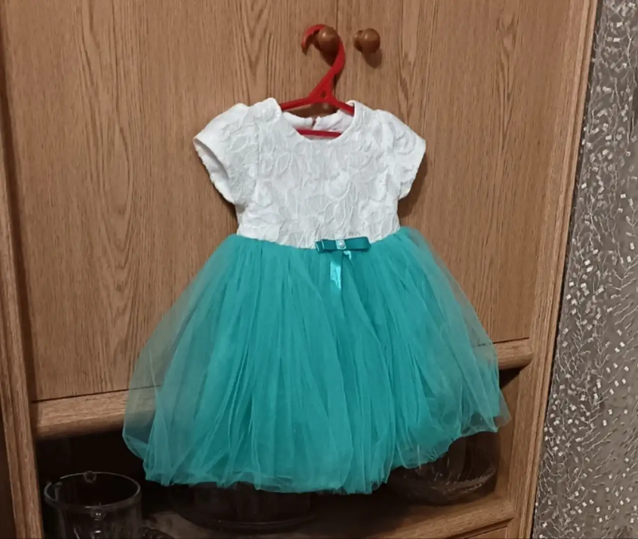 Нарядное платье с фатиновой юбкой размер 80 - Одежда для детей (Товары для детей) в Москва
