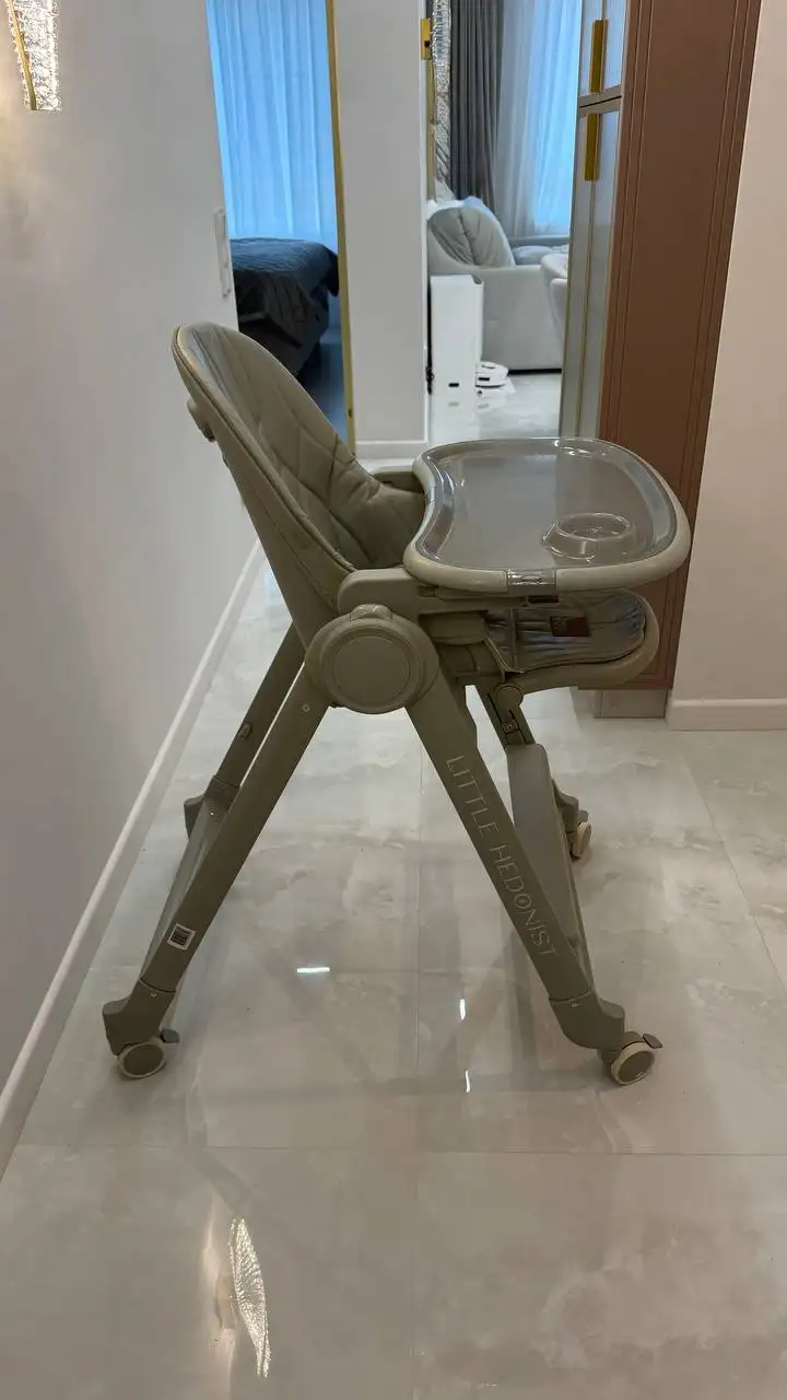 Стульчик для кормления Happy Baby Berny Lux New - Мебель и аксессуары для кормления (Товары для детей) в Москва