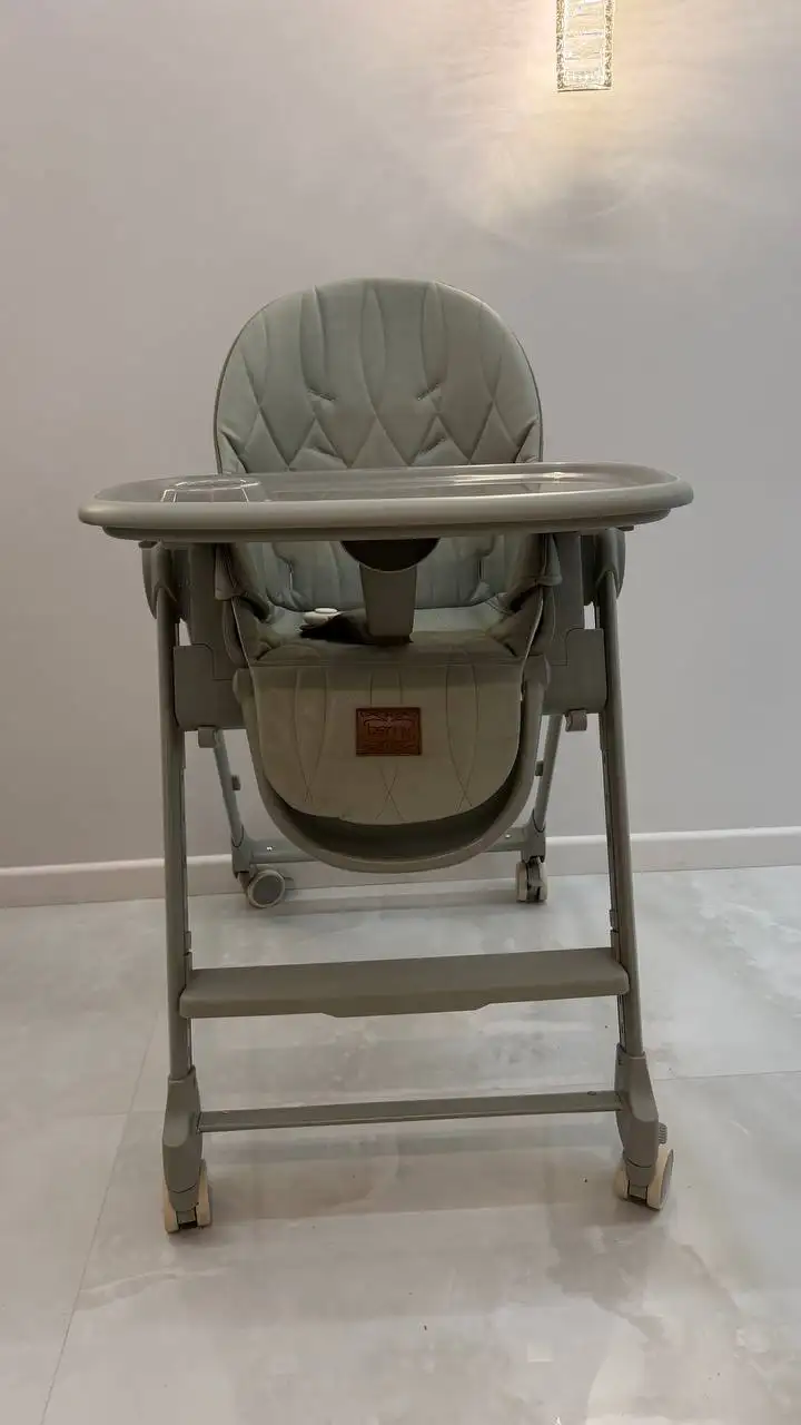 Стульчик для кормления Happy Baby Berny Lux New - Мебель и аксессуары для кормления (Товары для детей) в Москва