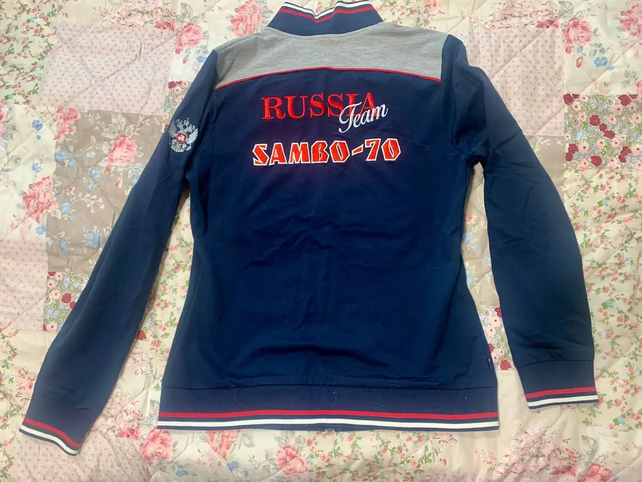 Спортивный костюм 42 размера - Спортивная одежда (Одежда) в Москва