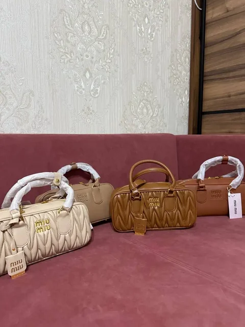 Продам сумки MiU-MiU новые - Одежда в Москва