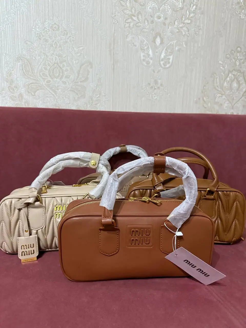 Продам сумки MiU-MiU новые - Аксессуары (Одежда) в Москва