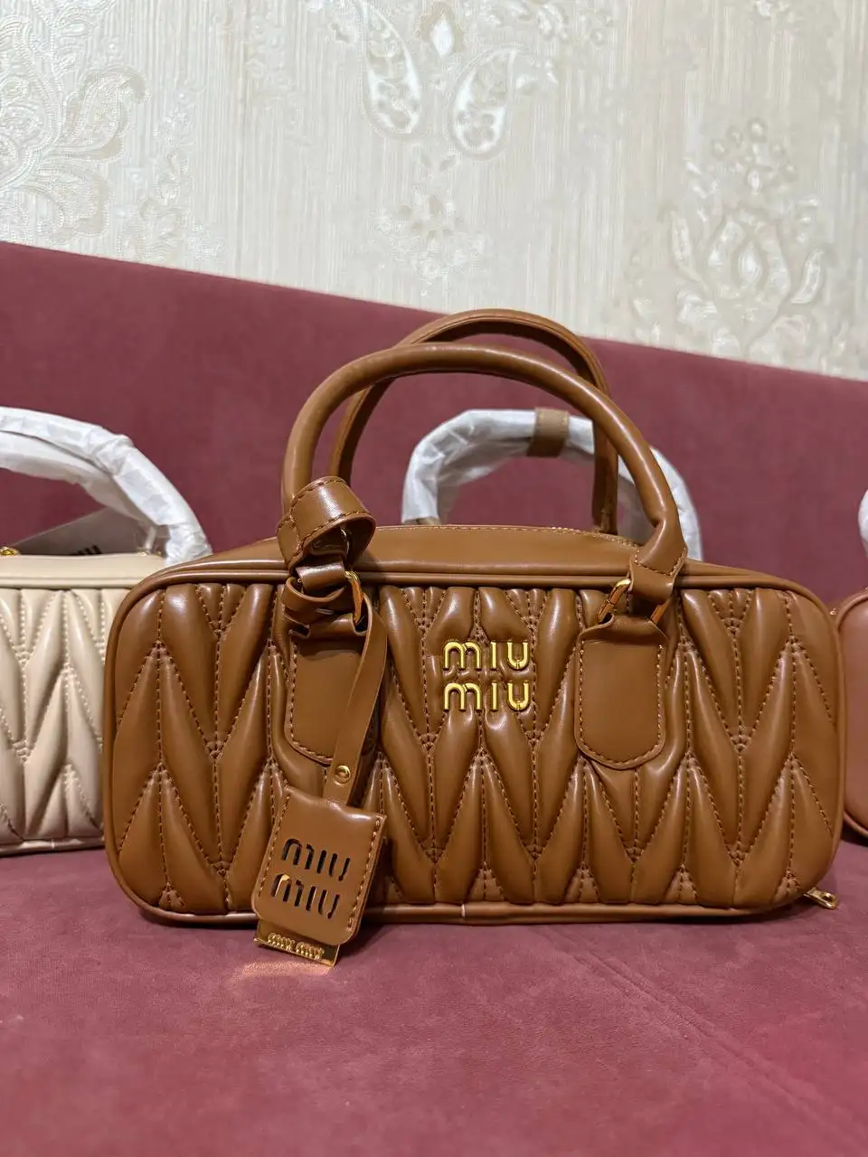Продам сумки MiU-MiU новые - Аксессуары (Одежда) в Москва