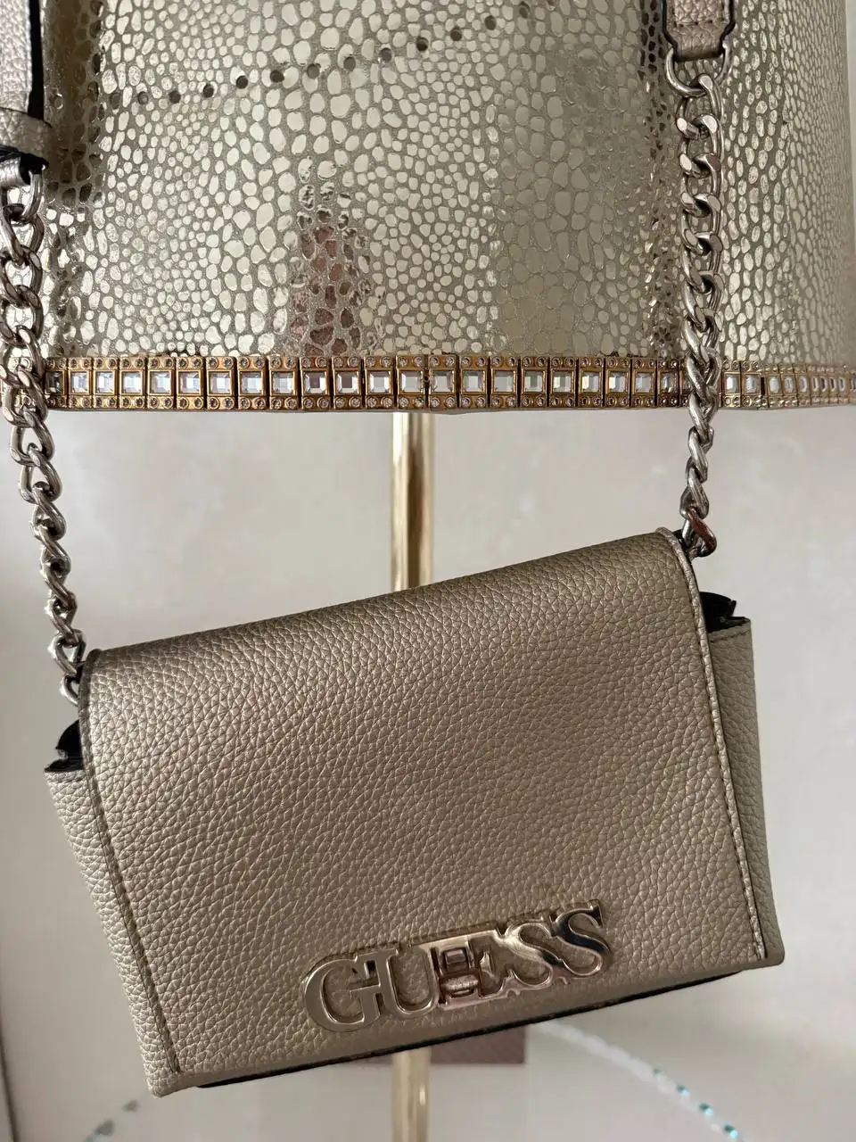 Сумочка Guess - Аксессуары (Одежда) в Москва
