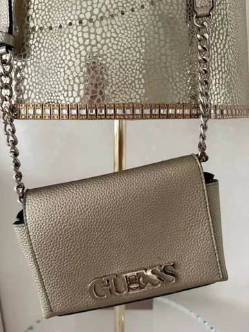Сумочка Guess - Для женщин в Москва