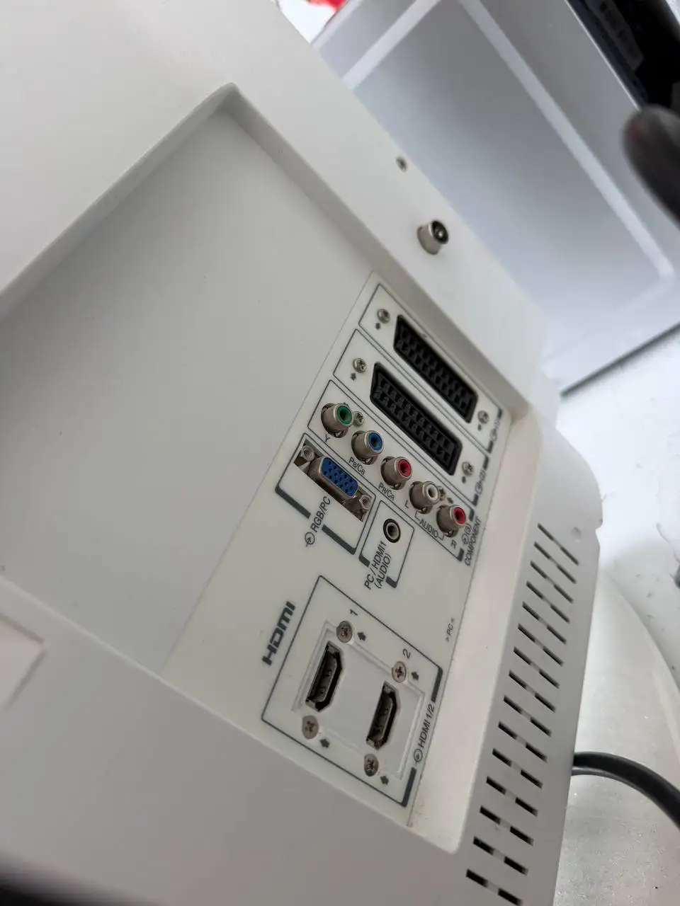Телевизор Toshiba 26AV704R - Телевизоры (Электроника) в Бутово