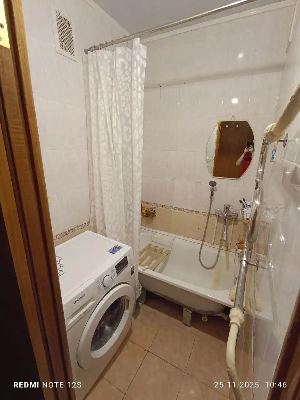 Сдается комната на проспекте Октября