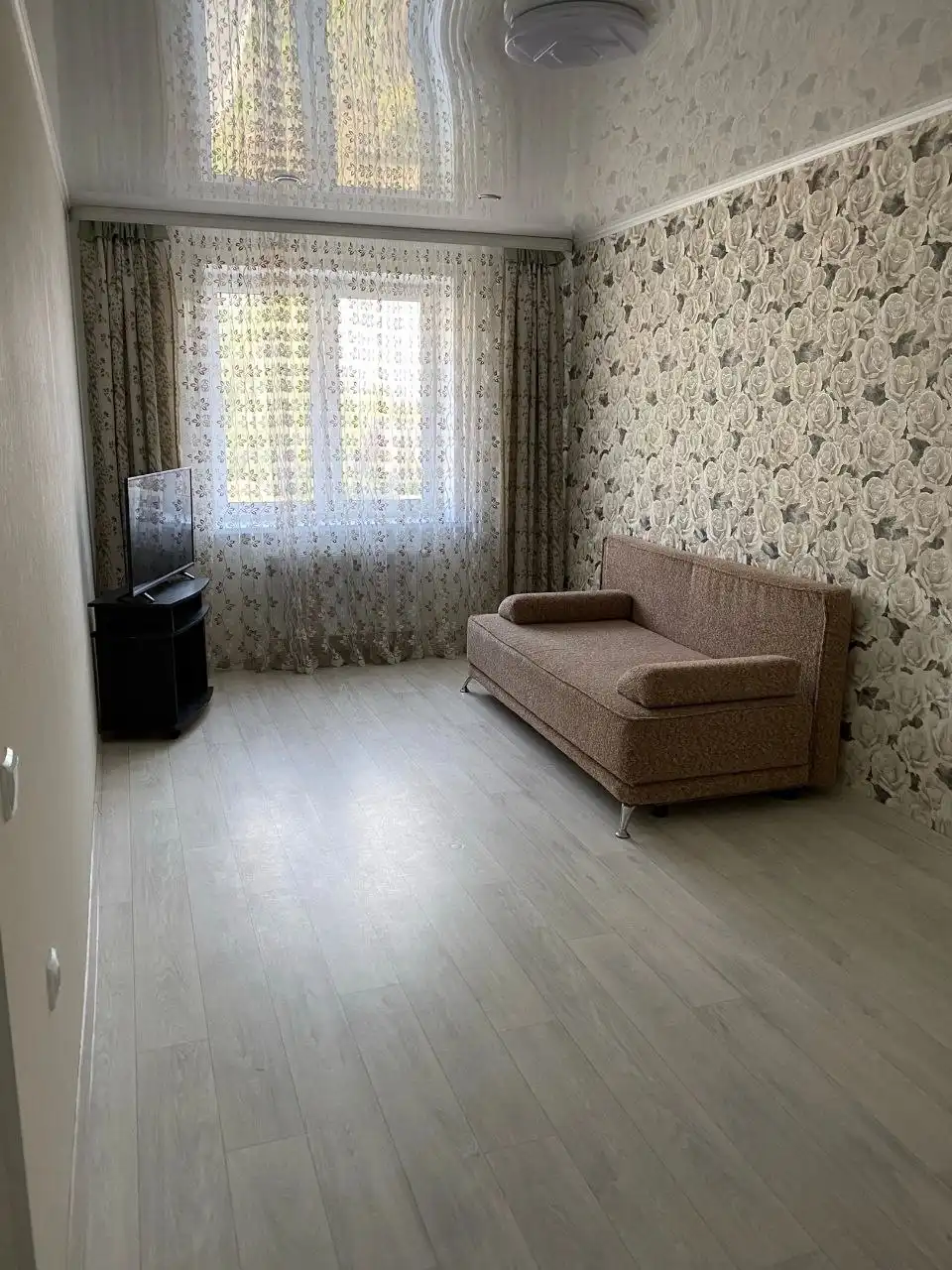 Сдается 2-х комнатная квартира на длительный срок в Уфе