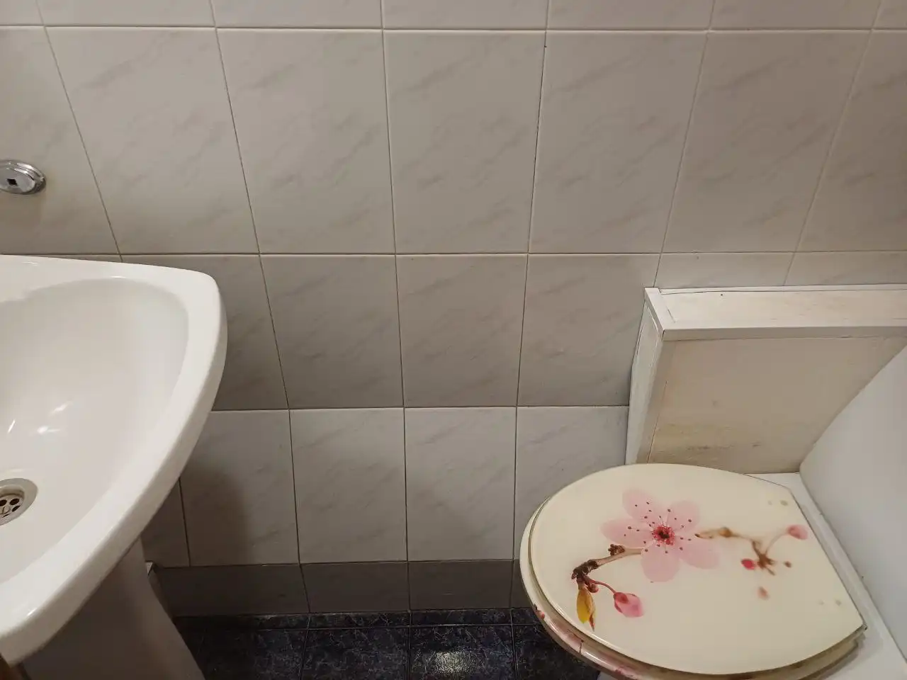 Двухуровневая трехкомнатная квартира в Уфе на проспекте Октября 85/2