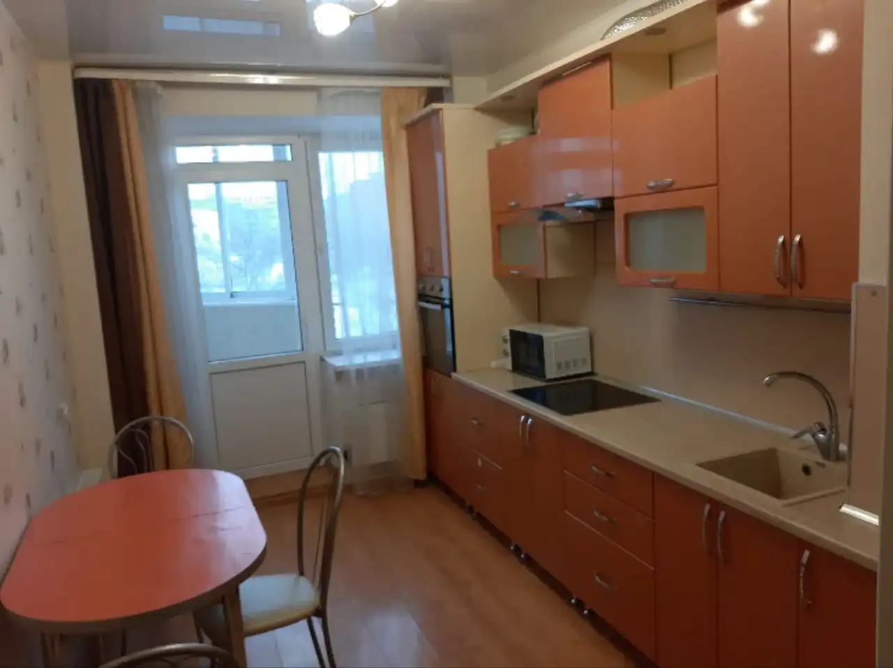 Сдам евроупакованную однокомнатную квартиру 40м² на БАКАЛИНСКАЯ 21 в Уфе - Аренда квартир (Недвижимость) в Уфа