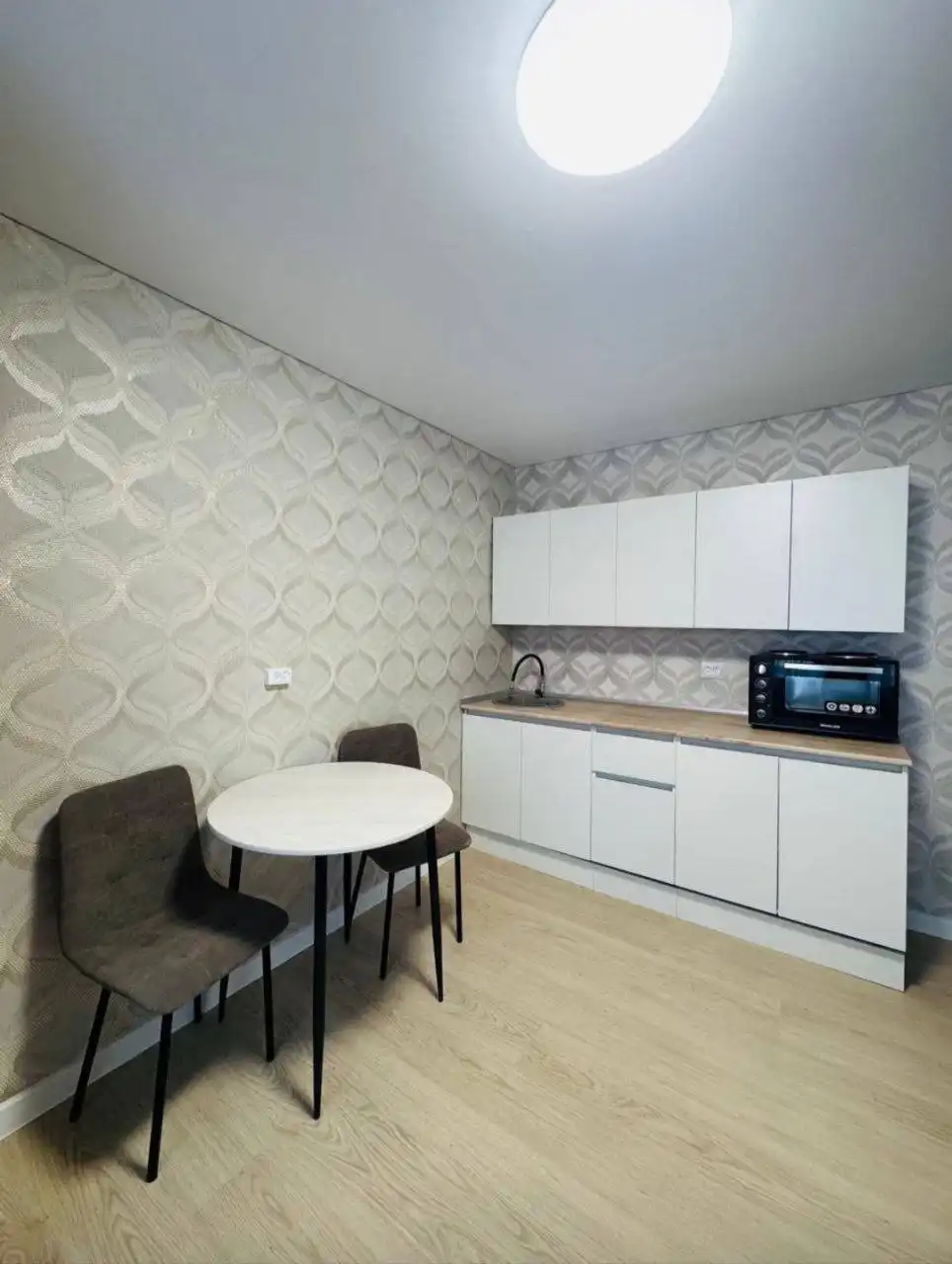 Сдается уютная светлая студия в центре Уфы - Аренда квартир (Недвижимость) в Уфа