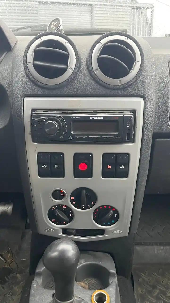 Продажа Renault Logan 2005 года