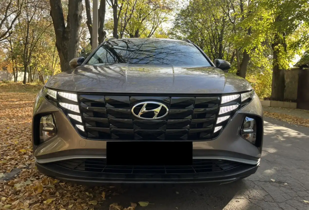 Hyundai Tucson автомат 2.0 л бензин
