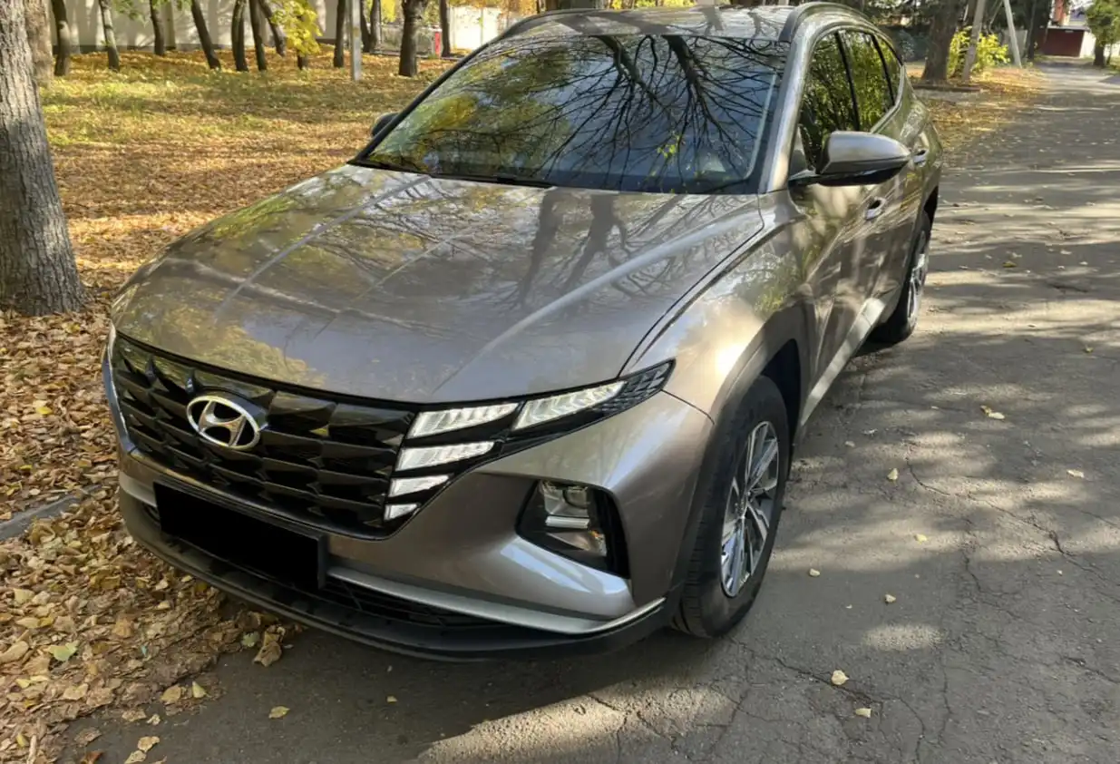 Hyundai Tucson автомат 2.0 л бензин