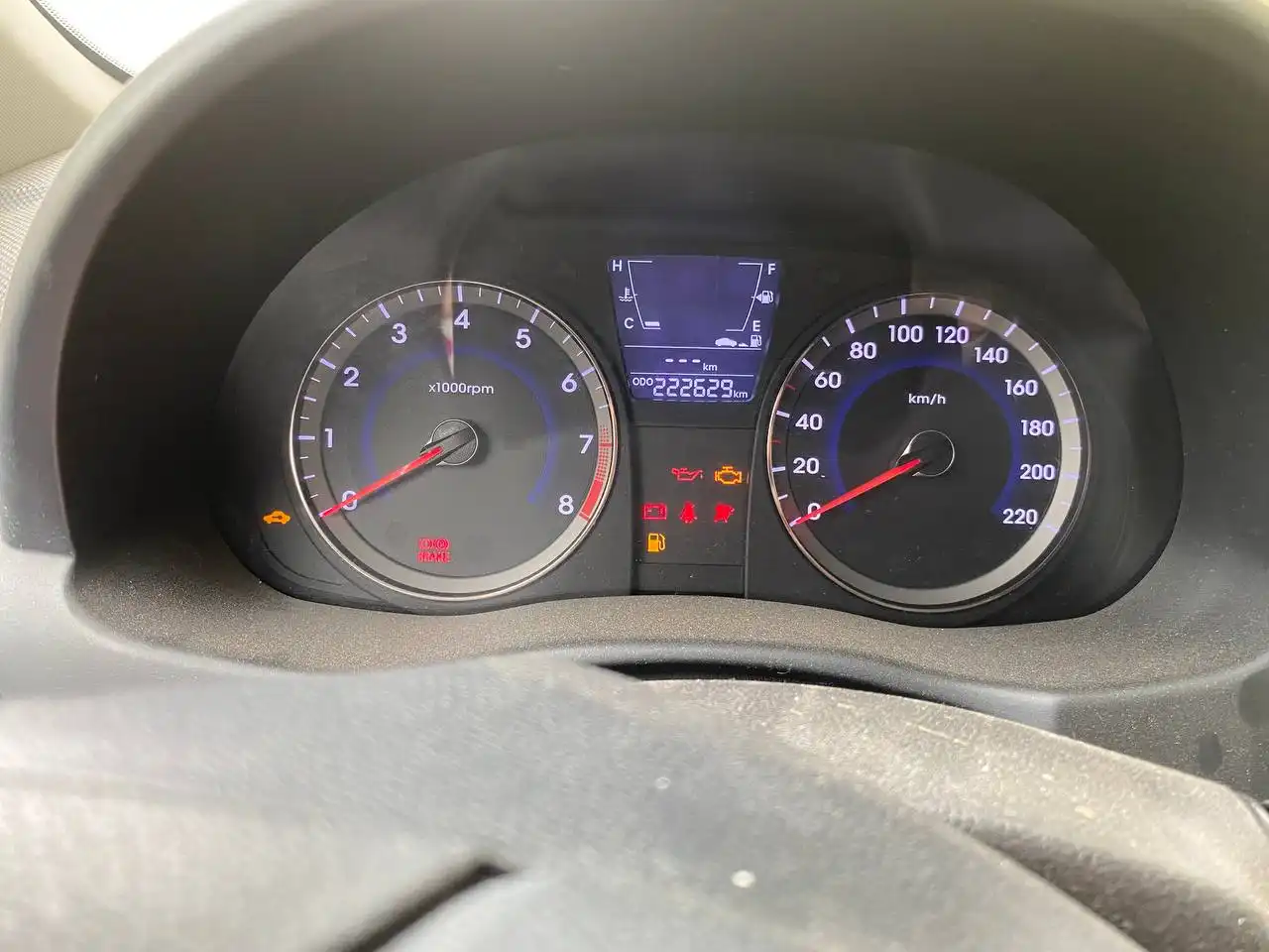 Hyundai Solaris 2011 с проблемами двигателя