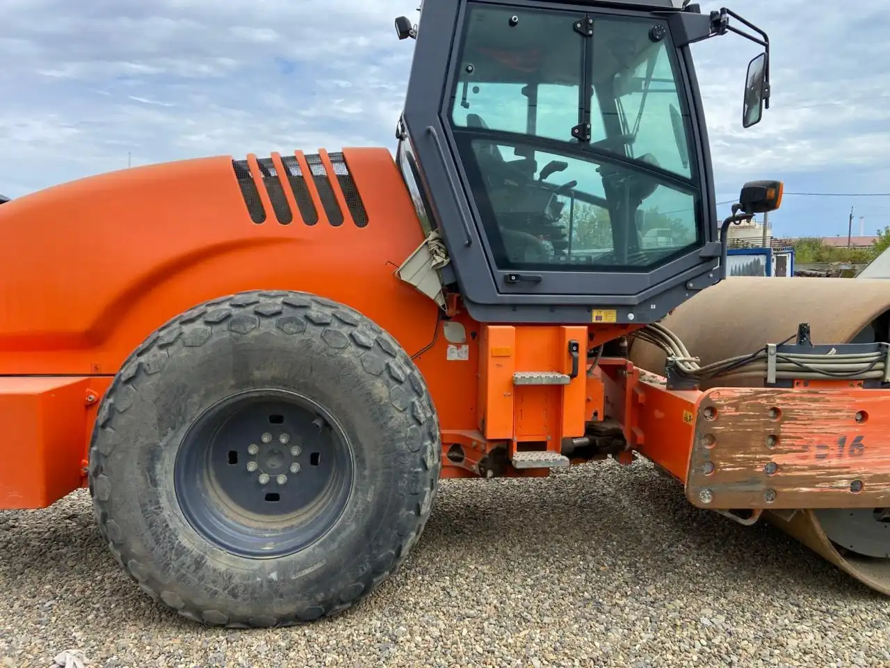 Каток грунтовый HAMM 3516 2017 года