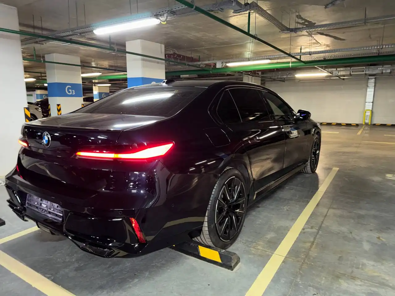 BMW 760i M SPORT PRO 2023 года выпуска - Авто в Краснодар